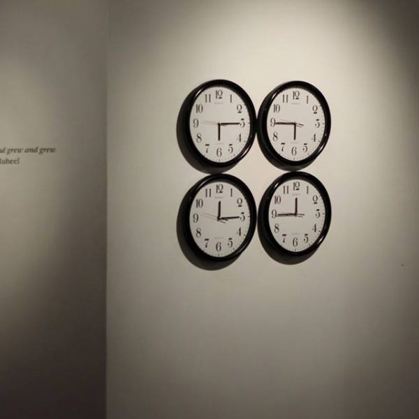 muzzumil-ruheel-artist-pakistan-his-beard-64